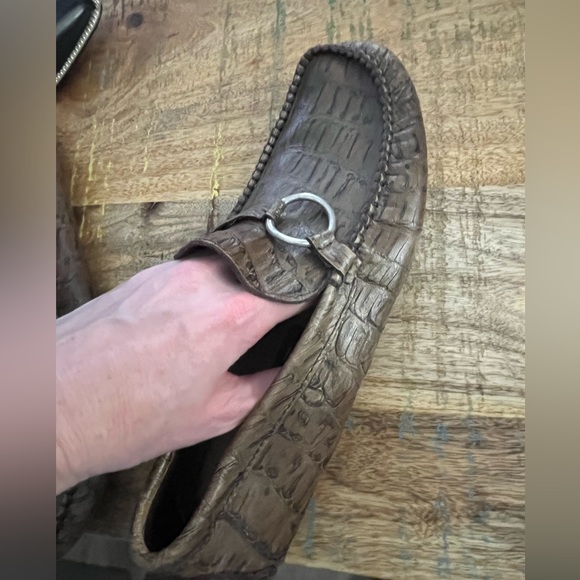 WORN MAYBE TWICE…CROCODILE LIGHT BROWN STEVEN LOAFERS…OLD STEVE MADDEN (VINTAGE) - Picture 3 of 11